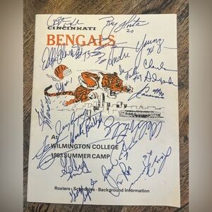 1983 Cincinnati Bengals Team (50+ Autographs)